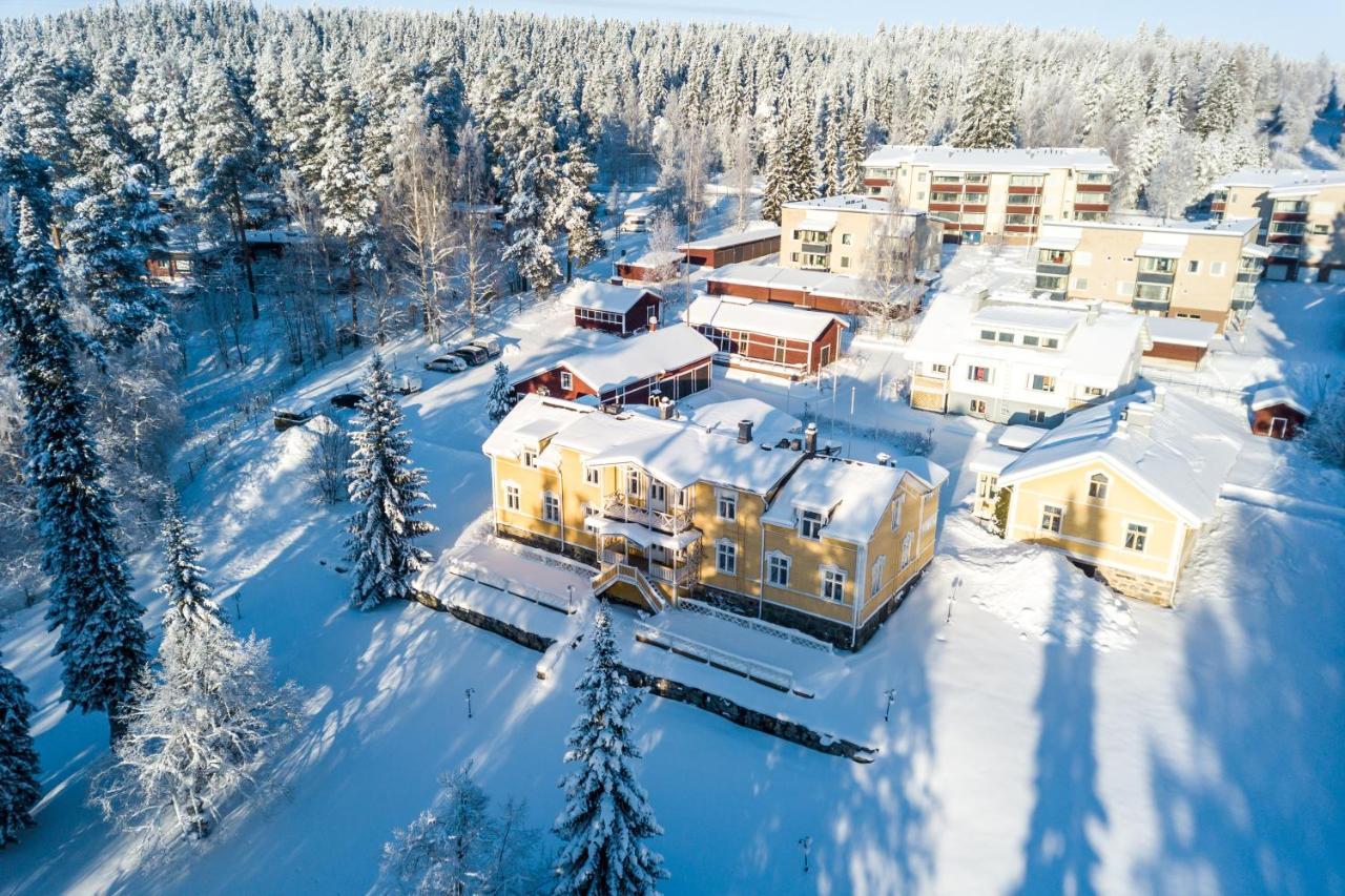 Karolineburg Manor House Hotel Каяани Экстерьер фото