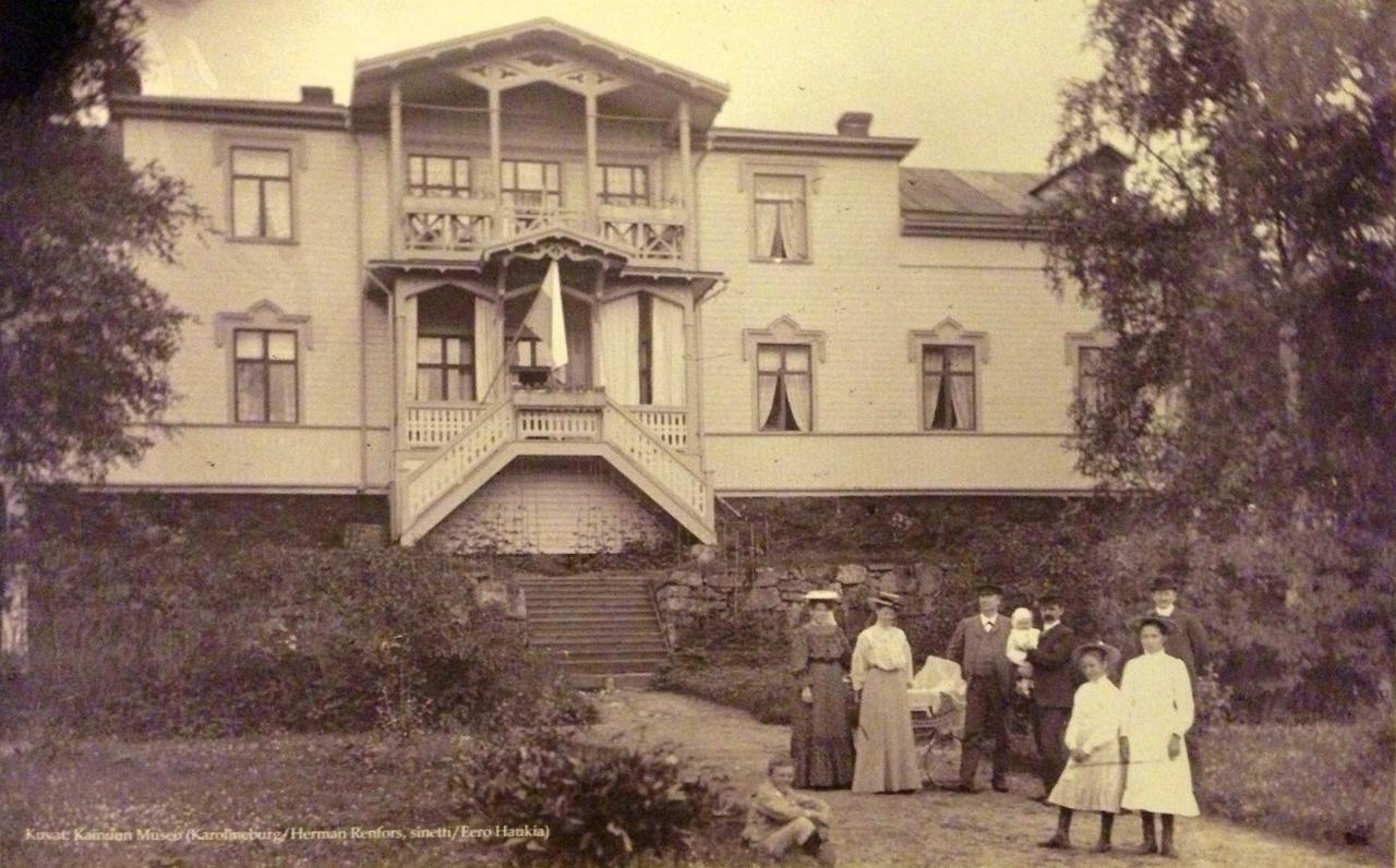 Karolineburg Manor House Hotel Каяани Экстерьер фото