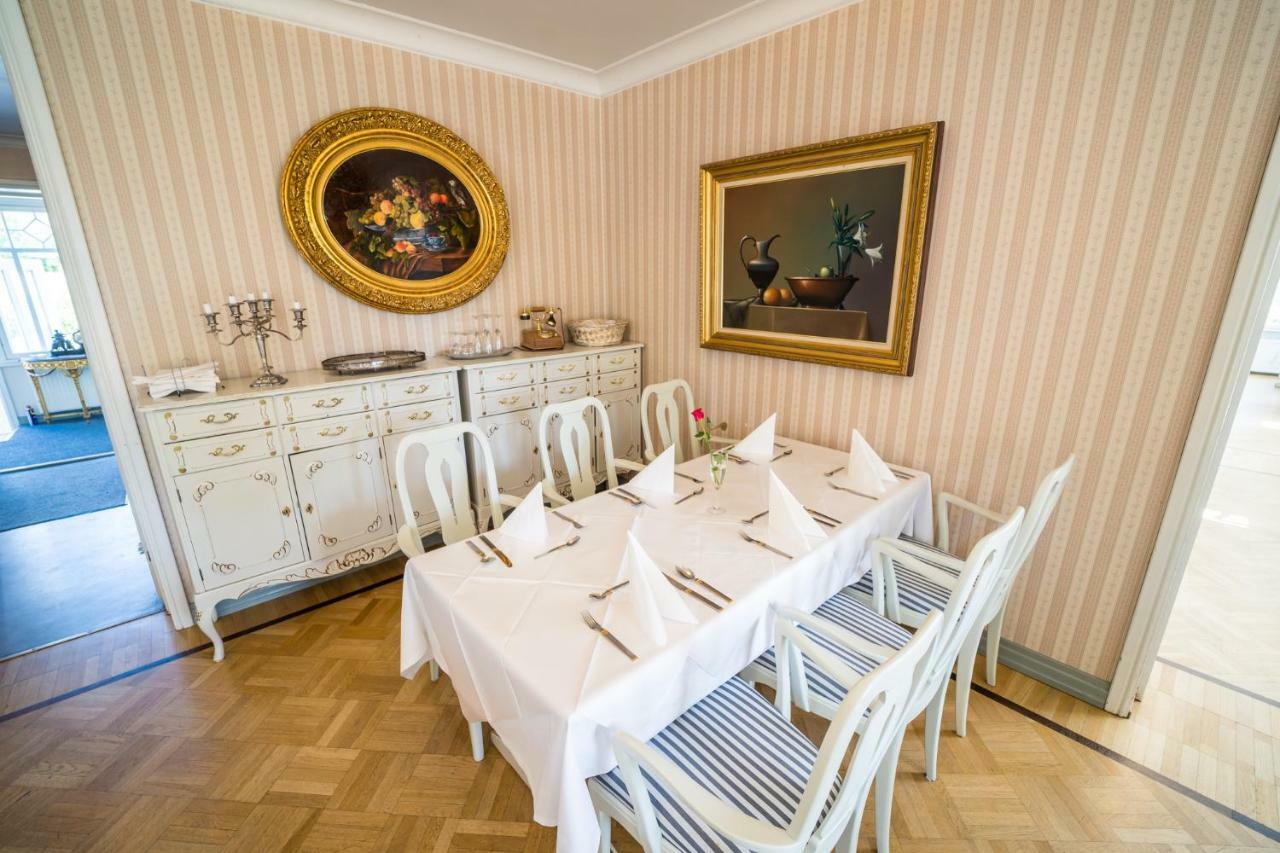 Karolineburg Manor House Hotel Каяани Экстерьер фото