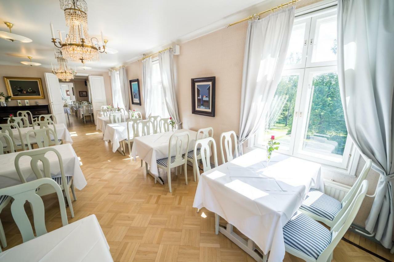 Karolineburg Manor House Hotel Каяани Экстерьер фото